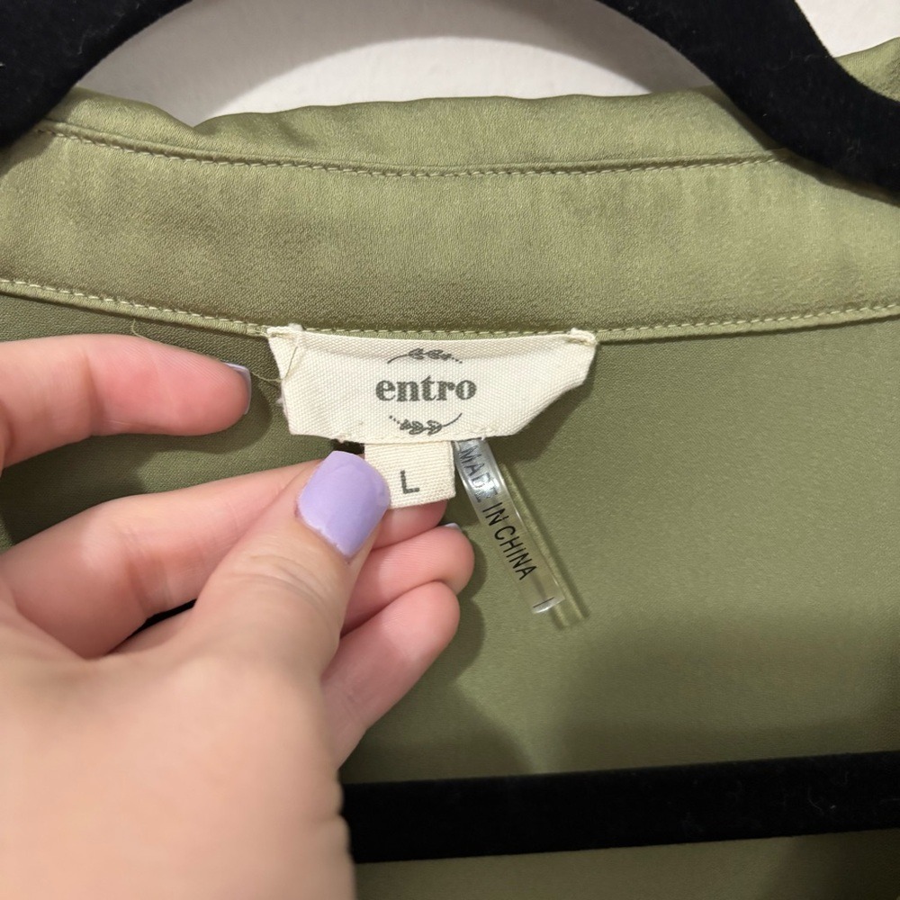 Entro Green Relaxed Satiny Long Sleeve Button Down - Picture 3 of 7
